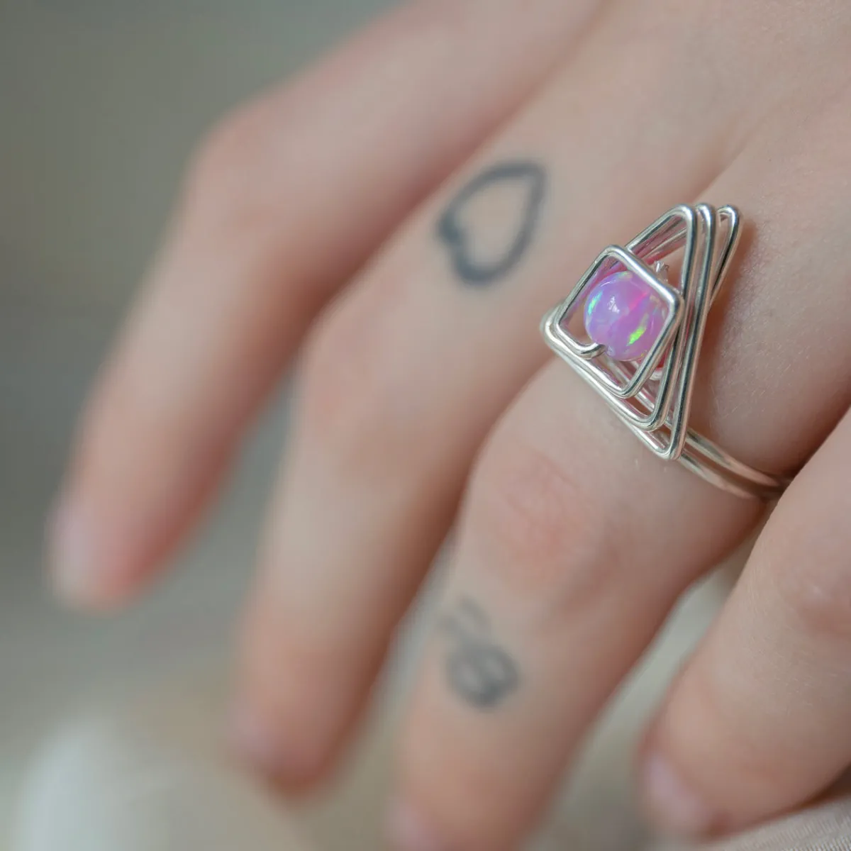 Fashion Jewel Rocks Pyramide Ring